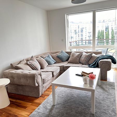Centrally Located 1Br Apt Near Edg Cricket, University Of Bham, Priory Hospital & Cannon Hill Park برمنغهام المظهر الخارجي الصورة
