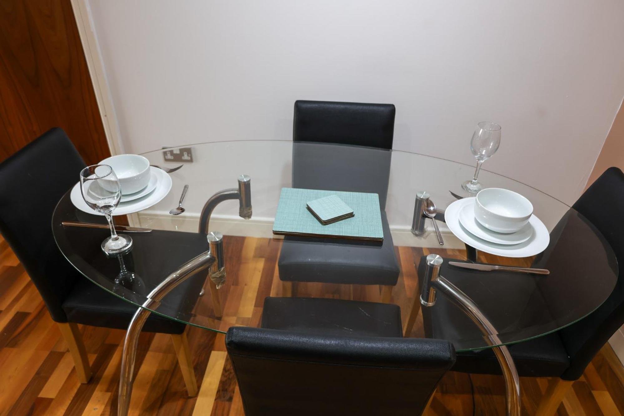 Centrally Located 1Br Apt Near Edg Cricket, University Of Bham, Priory Hospital & Cannon Hill Park برمنغهام المظهر الخارجي الصورة