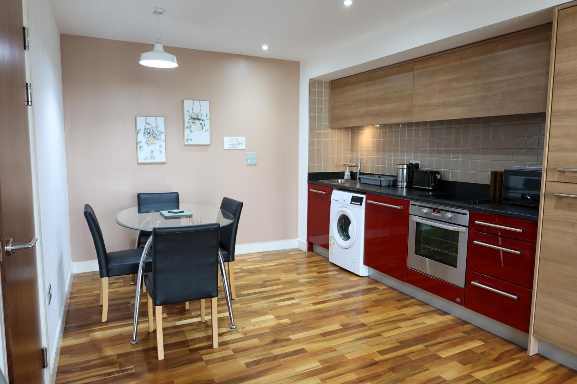 Centrally Located 1Br Apt Near Edg Cricket, University Of Bham, Priory Hospital & Cannon Hill Park برمنغهام المظهر الخارجي الصورة