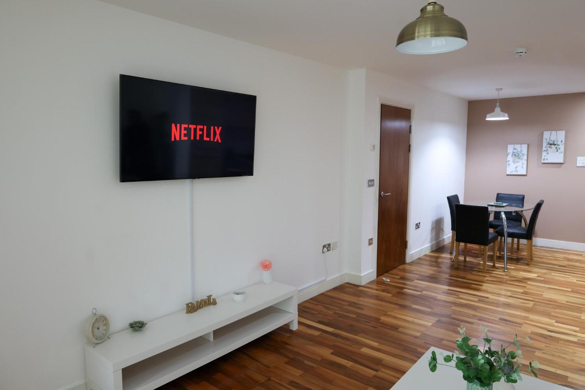 Centrally Located 1Br Apt Near Edg Cricket, University Of Bham, Priory Hospital & Cannon Hill Park برمنغهام المظهر الخارجي الصورة