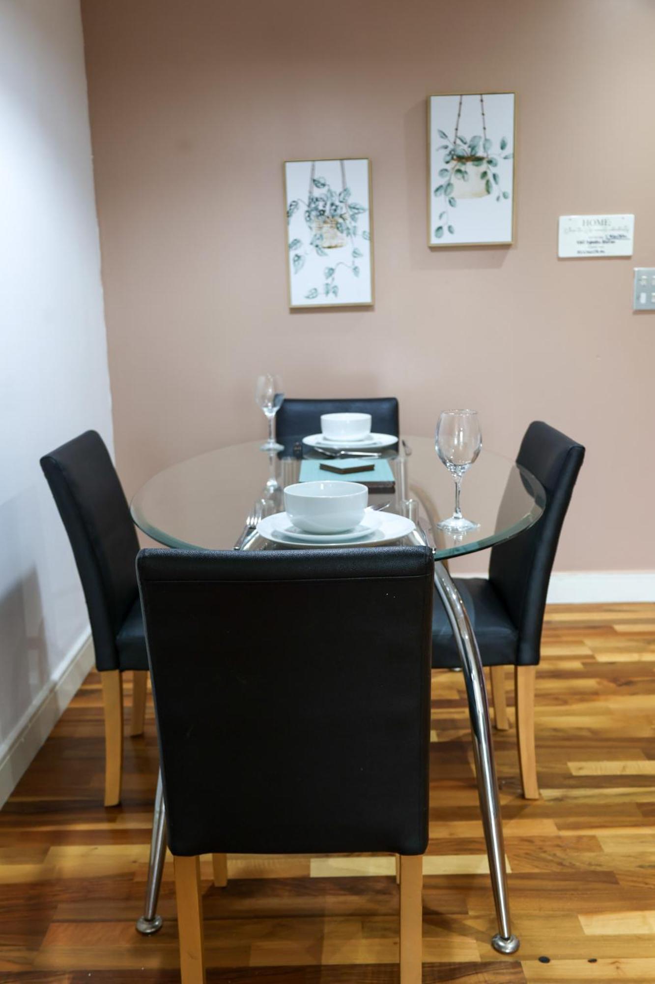 Centrally Located 1Br Apt Near Edg Cricket, University Of Bham, Priory Hospital & Cannon Hill Park برمنغهام المظهر الخارجي الصورة