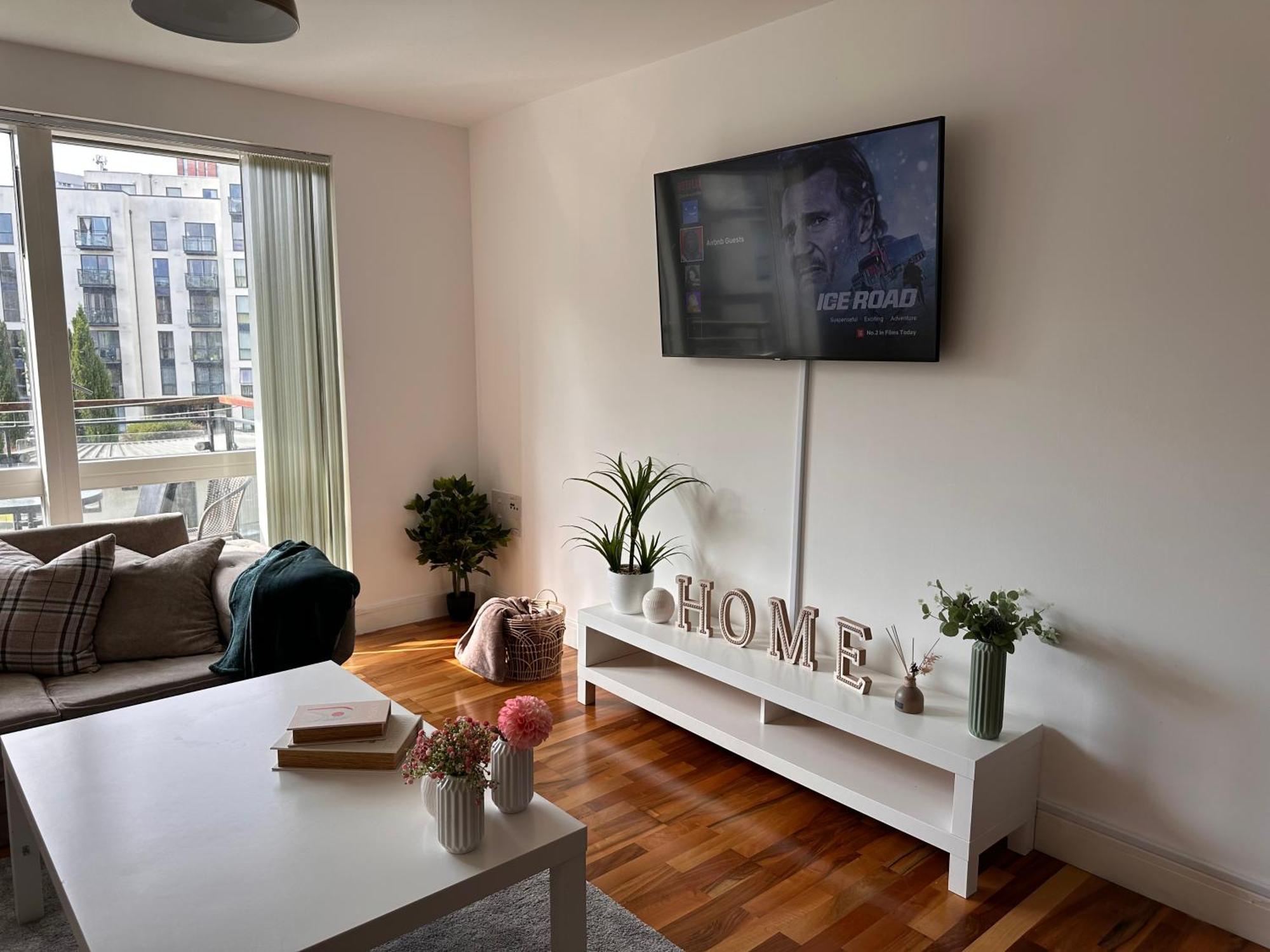 Centrally Located 1Br Apt Near Edg Cricket, University Of Bham, Priory Hospital & Cannon Hill Park برمنغهام المظهر الخارجي الصورة